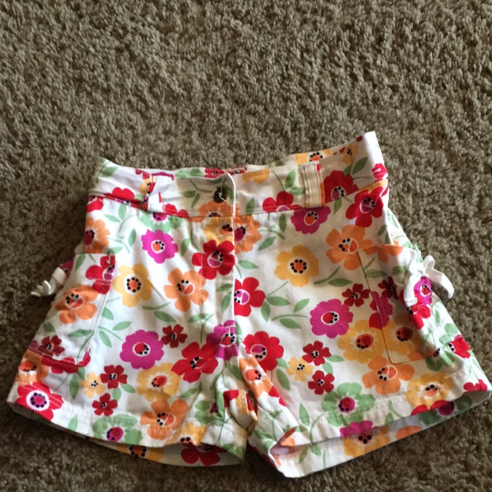 Beautiful and colorful Vintage Gymboree Fiesta Del Sol print shorts Sz 6